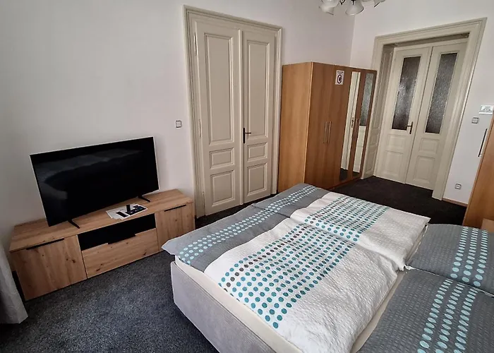 Center Thomas No3 Apartment *